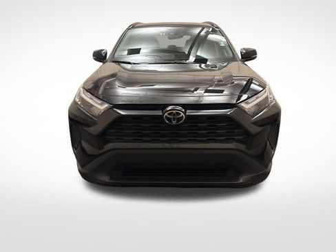 Used 2025 Toyota RAV4 XLE image 2