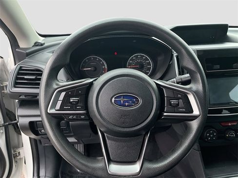 Used 2018 Subaru Impreza 2.0i image 11