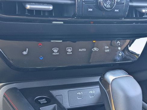 New 2026 Nissan Kicks SR w/ SR Premium Package image 18