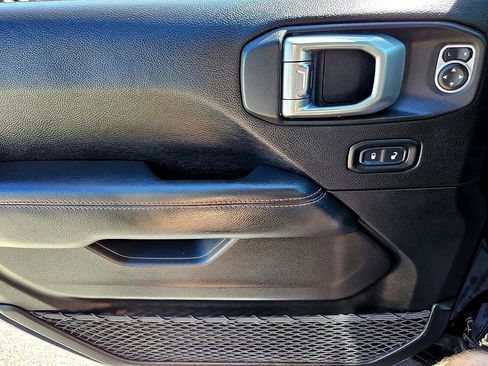 Used 2020 Jeep Gladiator Rubicon image 28