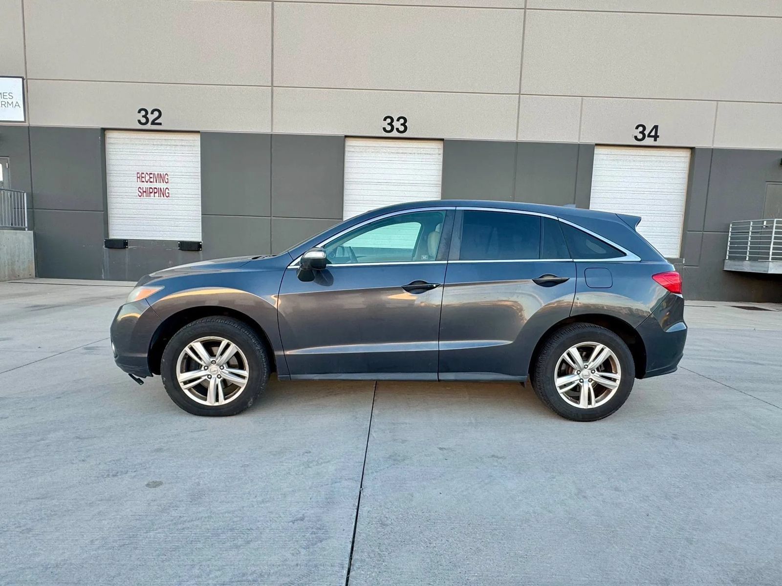 Used 2013 Acura RDX w/ Technology Package AWD/4WD image 2