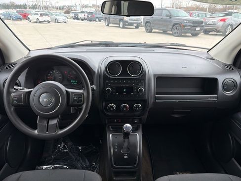 Used 2013 Jeep Compass Sport image 18