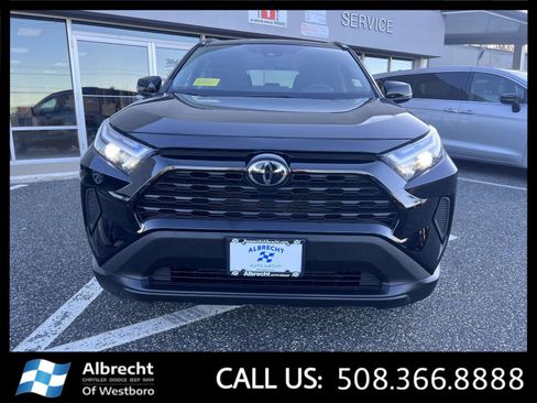 Used 2024 Toyota RAV4 XLE image 8
