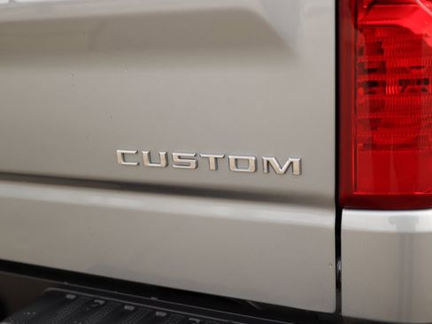Used 2024 Chevrolet Silverado 1500 Custom Trail Boss AWD/4WD image 32