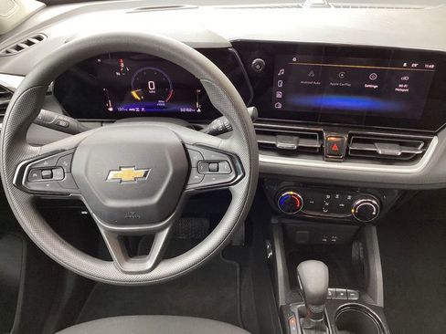 Used 2025 Chevrolet TrailBlazer LT image 18