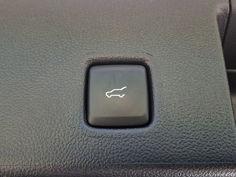 Used 2023 Ford Escape Active AWD/4WD image 30
