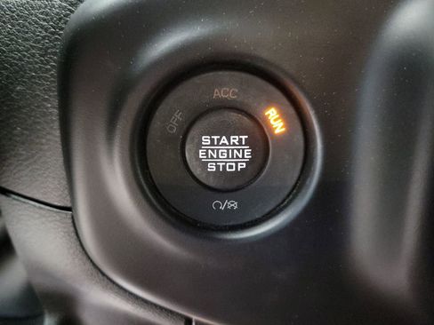 Used 2023 Jeep Wrangler Sport AWD/4WD image 44