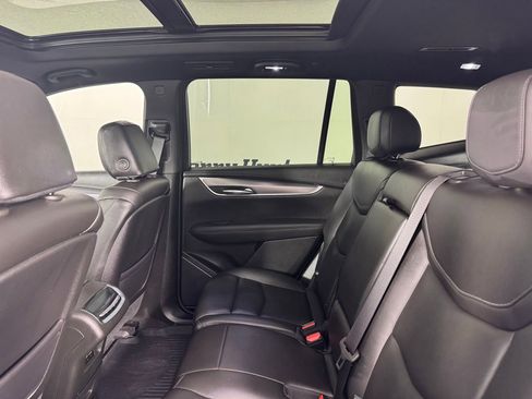 Used 2024 Cadillac XT6 Luxury w/ LPO, Floor Liner Package AWD/4WD image 38