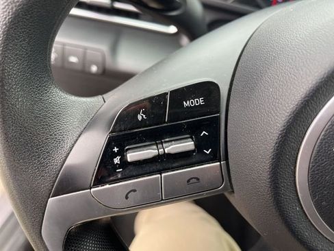 Used 2023 Hyundai Elantra SEL image 16