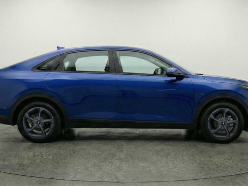 Used 2025 Kia K4 LXS image 11