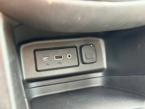 Used 2024 Chevrolet Equinox LT w/ LPO, Floor Liner Package AWD/4WD image 17