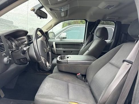Used 2010 Chevrolet Silverado 2500 LT AWD/4WD image 5