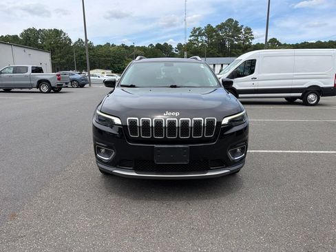 Used 2019 Jeep Cherokee Limited w/ Trailer Tow Group AWD/4WD image 3