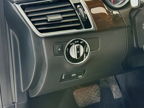 Used 2018 Mercedes-Benz GLE 350 4MATIC image 10