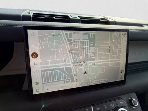 Used 2024 Land Rover Defender 130 S image 16