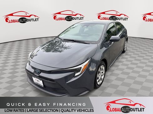 Used 2023 Toyota Corolla LE FWD image 1