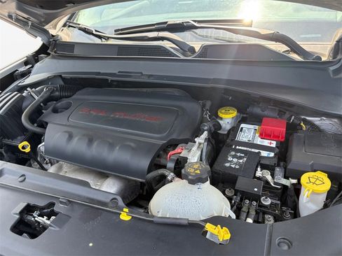 Certified 2022 Jeep Compass Limited image 23