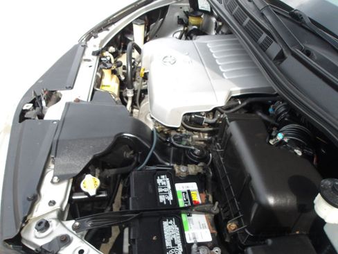 Used 2010 Toyota Sienna FWD image 24