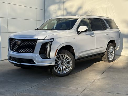 New 2026 Cadillac Escalade Luxury image 2