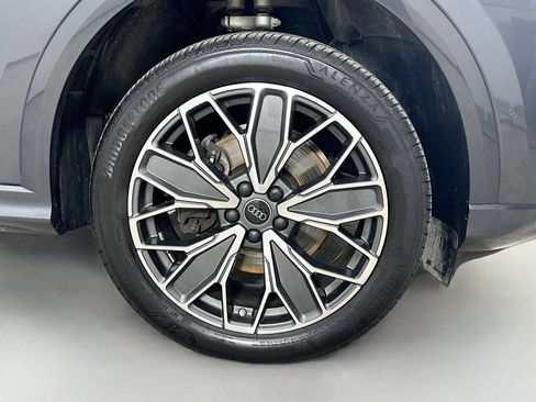 Used 2025 Audi Q5 Premium Plus w/ Premium Plus AWD/4WD image 10