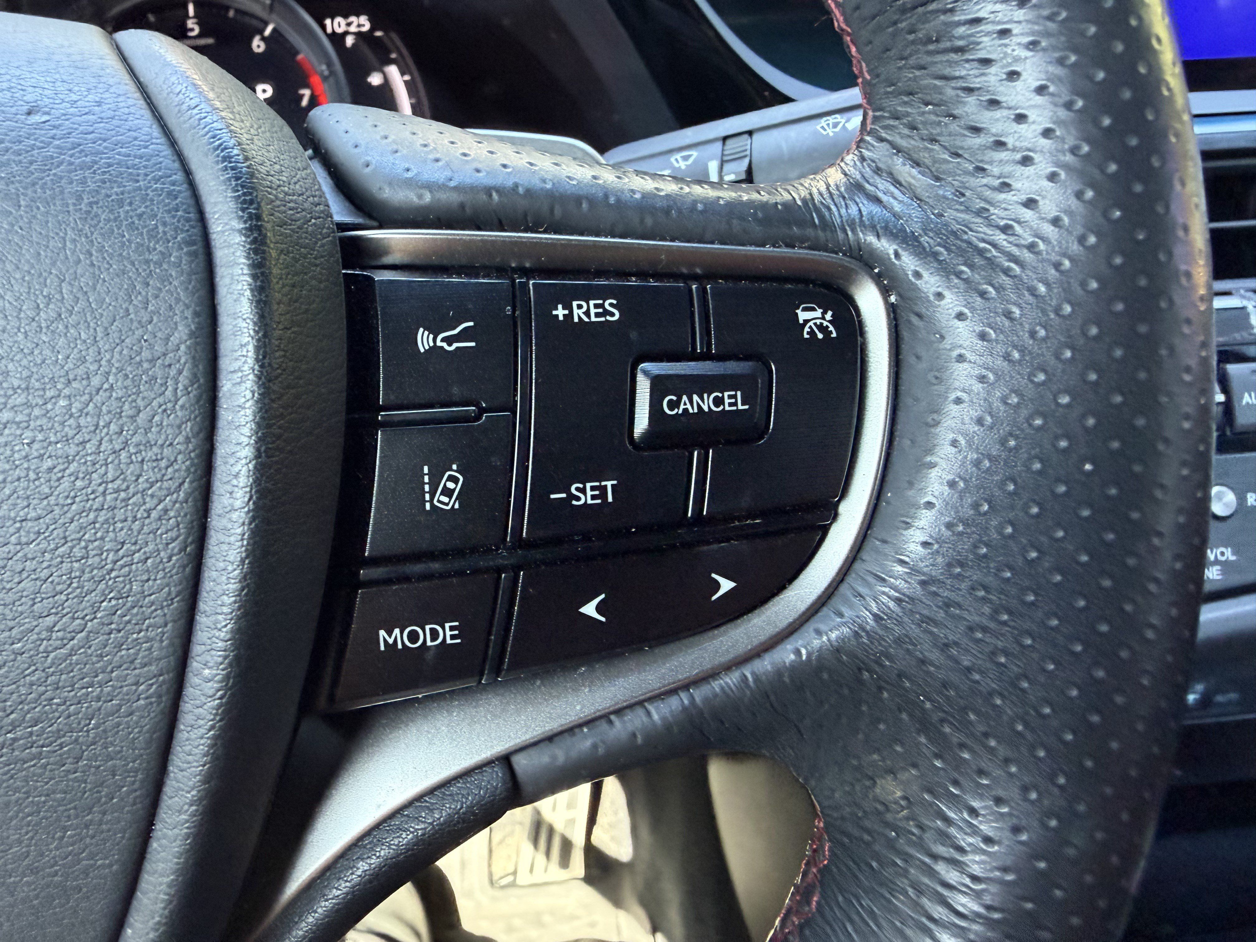 Certified 2023 Lexus ES 350 F Sport w/ Accessory Package (Z2) FWD image 19