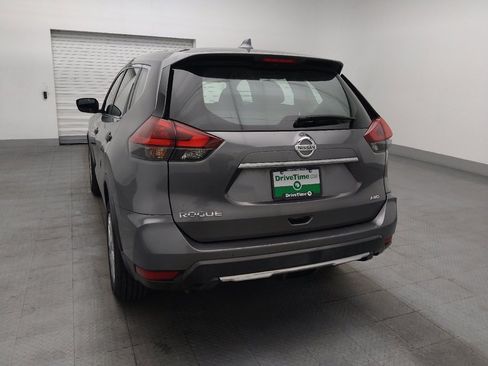 Used 2018 Nissan Rogue S AWD/4WD image 6