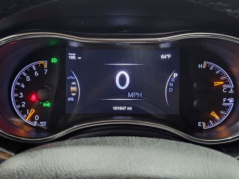 Used 2018 Jeep Grand Cherokee Limited image 35