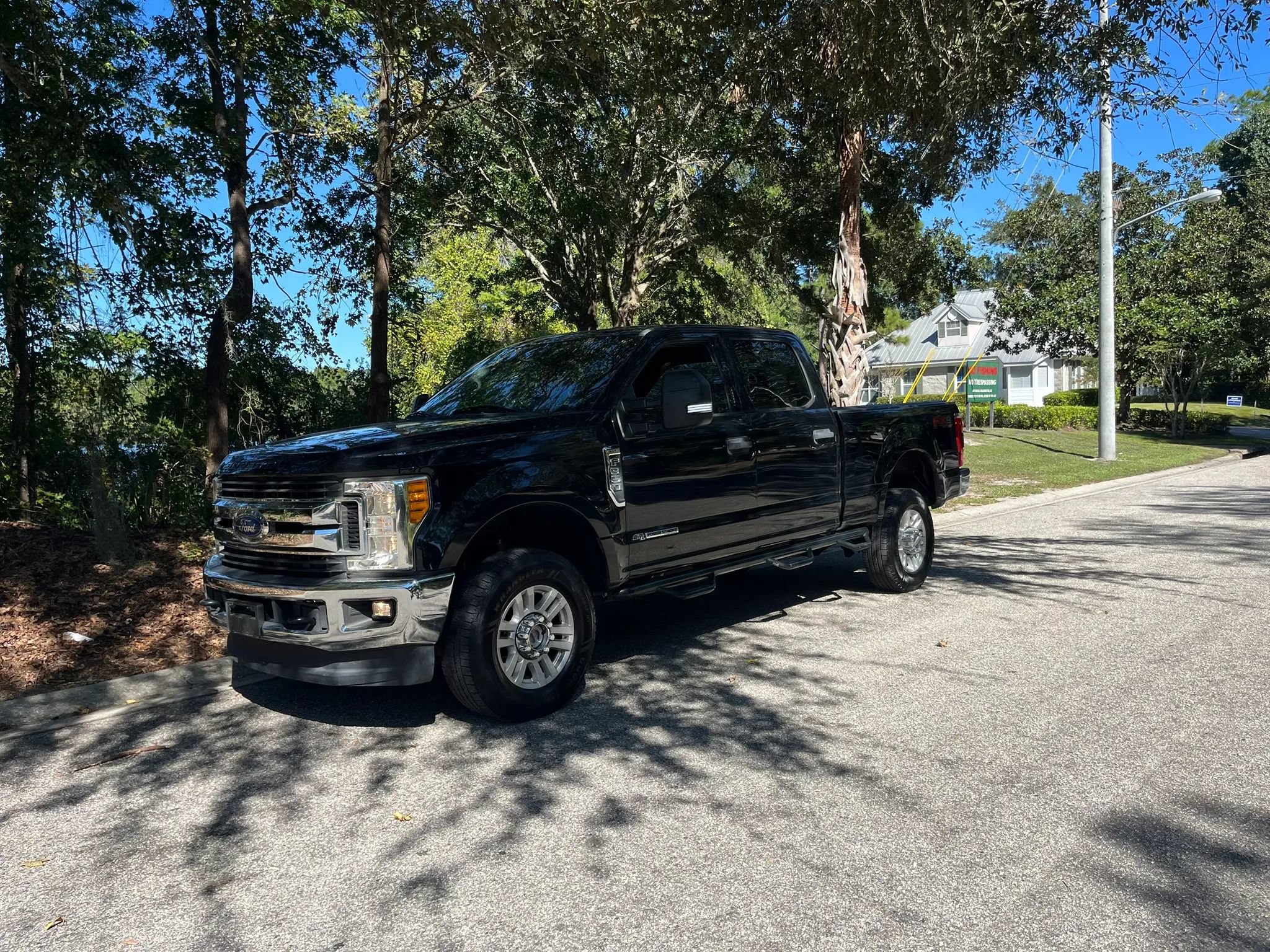 Used 2017 Ford F350 XLT w/ XLT Value Package AWD/4WD image 9