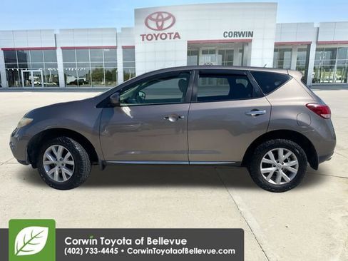 Used 2013 Nissan Murano S AWD/4WD image 2