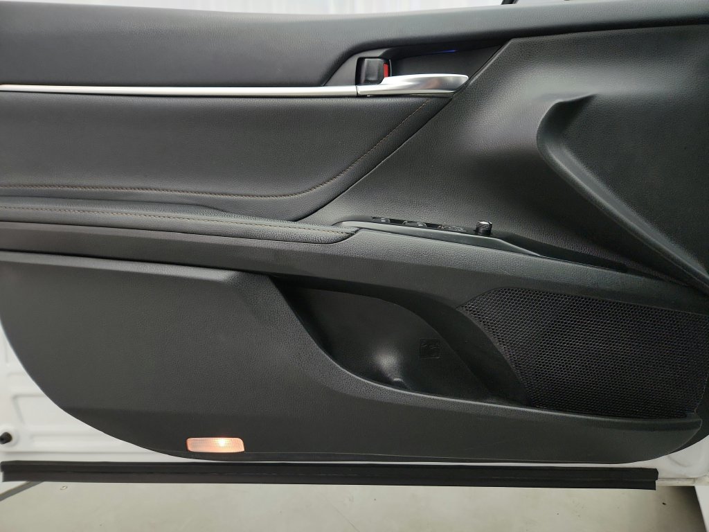 Used 2018 Toyota Camry XLE w/ Audio Package FWD image 24