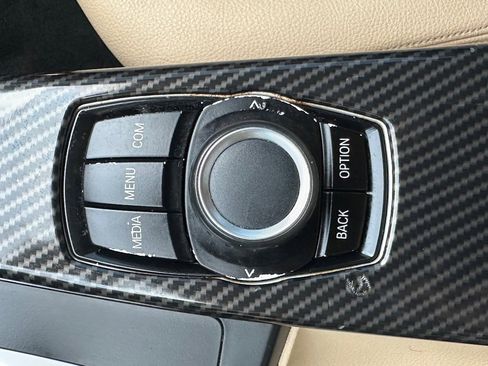 Used 2018 BMW 320i Sedan image 26