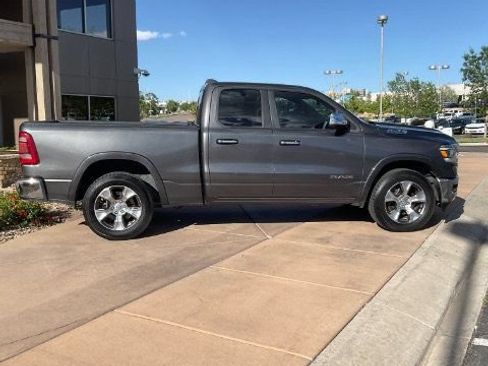 Used 2019 RAM 1500 Laramie AWD/4WD image 9