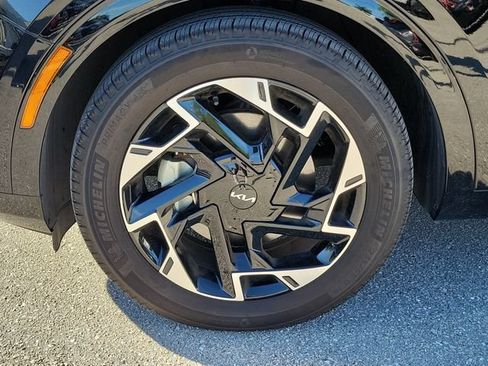 Certified 2024 Kia Sportage SX FWD image 5