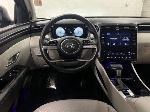Used 2022 Hyundai Tucson SEL w/ Convenience + Premium Package FWD image 15