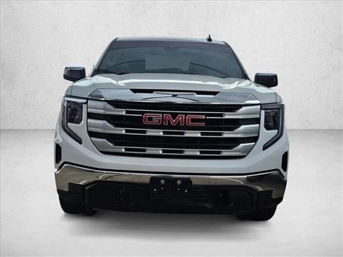 Used 2024 GMC Sierra 1500 SLE image 2