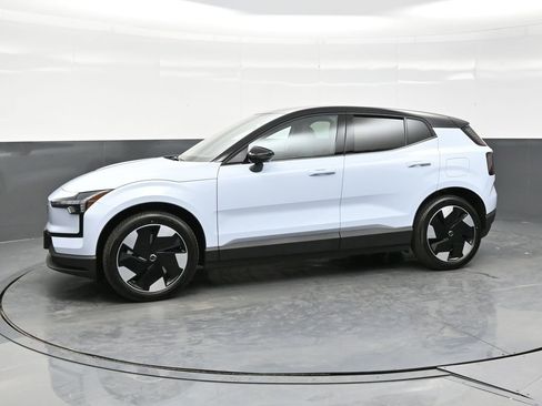 New 2026 Volvo EX30 Plus w/ Protection Package Premier AWD/4WD image 3
