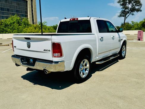 Used 2017 RAM 1500 Laramie w/ Convenience Group image 9
