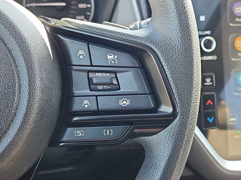 Used 2025 Subaru Crosstrek 2.0i Premium image 25