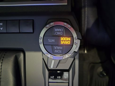 New 2025 Toyota Tacoma TRD Off-Road image 37