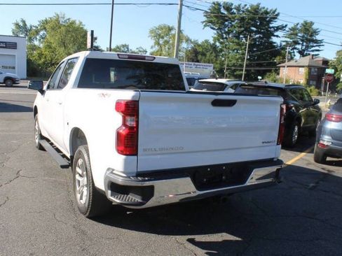 Used 2022 Chevrolet Silverado 1500 LT image 9