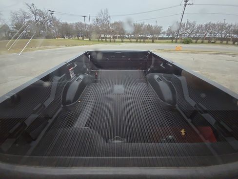 Used 2017 RAM 1500 Tradesman w/ Power & Remote Entry Group image 18