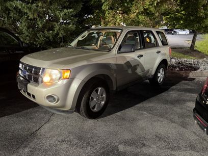 Used 2011 Ford Escape XLS w/ 101A Rapid Spec Order Code