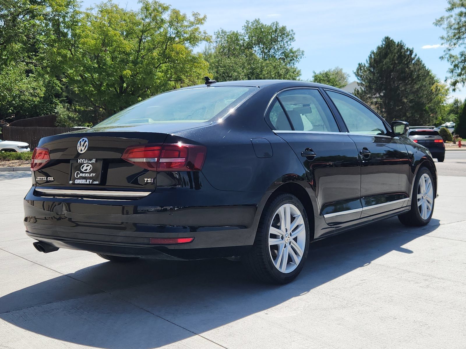 Used 2017 Volkswagen Jetta SEL FWD image 5