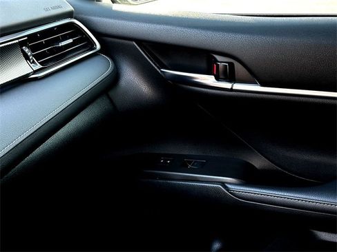 Used 2023 Toyota Camry XSE w/ Navigation Package image 24