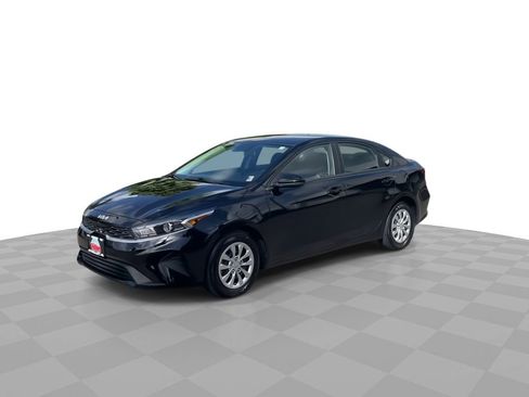 Used 2022 Kia Forte Sedan FWD image 4