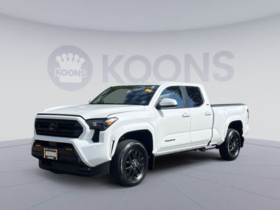 Used 2025 Toyota Tacoma SR5