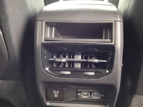Certified 2023 Jeep Grand Cherokee Altitude AWD/4WD image 19