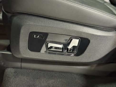 Used 2021 BMW X7 xDrive40i w/ Premium Package AWD/4WD image 52