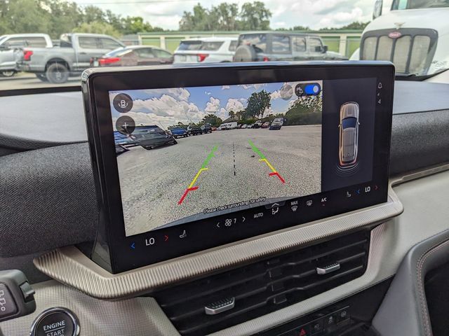 Used 2025 Ford Explorer Active RWD image 27