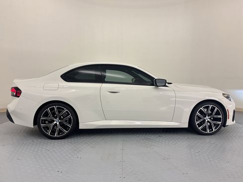 Used 2024 BMW 230i Coupe w/ Convenience Package image 8